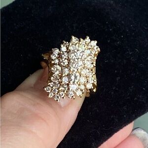 Elegant Gold Cluster Cocktail Ring